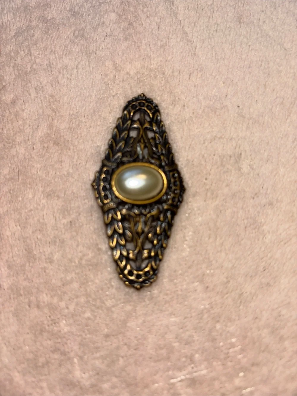 Gold Flower Vintage Brooch - Elegant Women’s Accessory
